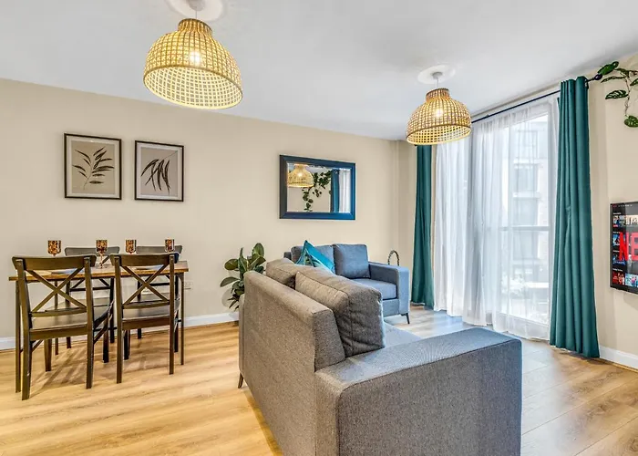 Serenity 2Bed Apartment - City Centre - Free Parking