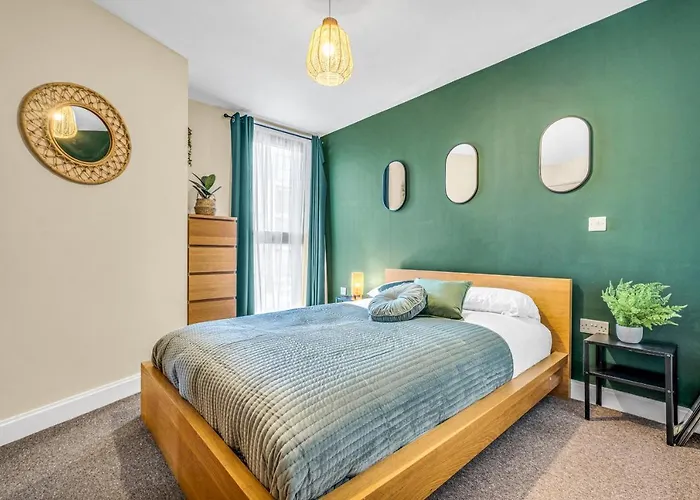 Serenity 2Bed Apartment - City Centre - Free Parking